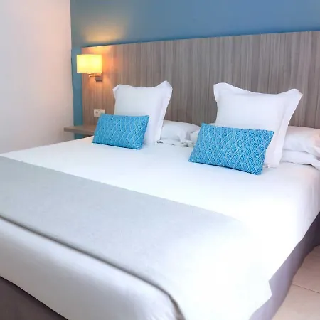 One Bedroom Premium With All Inclusive, Pool, Wifi